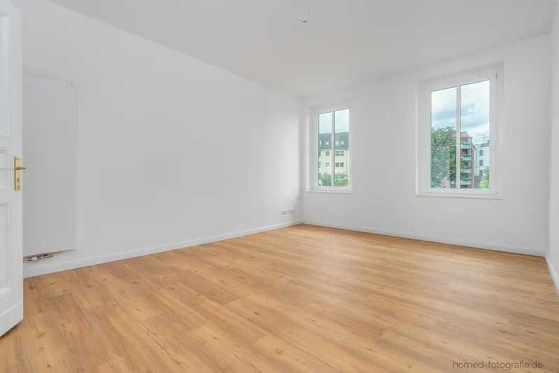 Erstbezug nach Kernsanierung 3-Zimmer-Altbau mit Wohnküche, Bad und Balkon in Berlin-Köpenick — photo 1